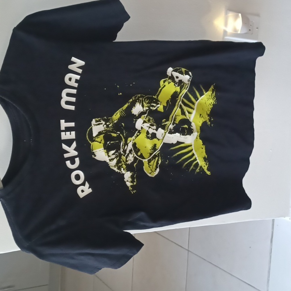 Children's Place Rocket Man Skateboarder size kids XL